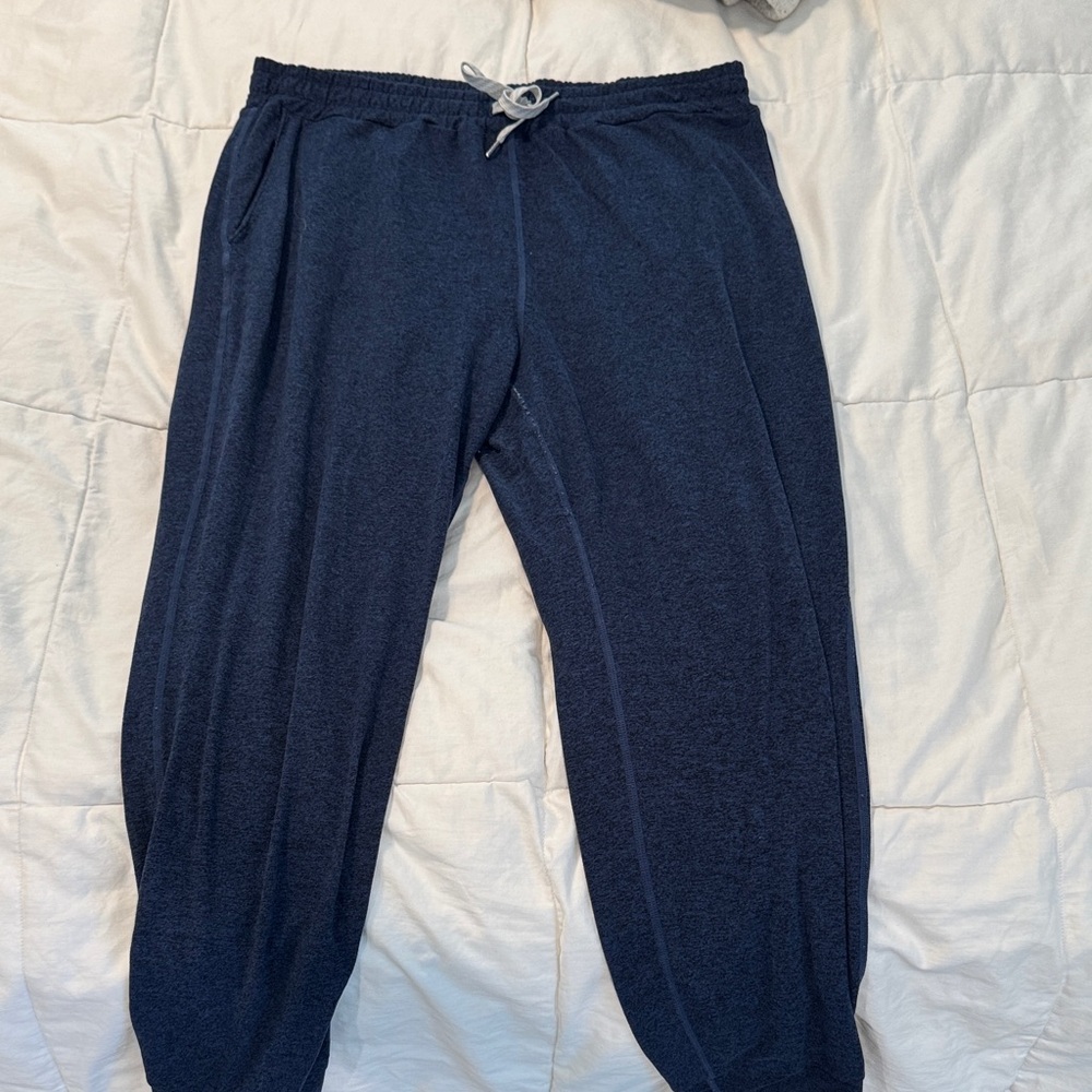 Vuori Navy Women’s Sunday Joggers
